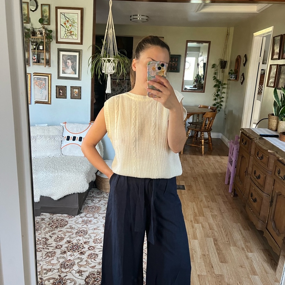 Navy Wide-Leg crop Pant